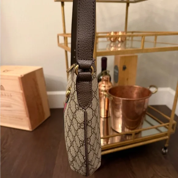 Purse - Picture 4 of 9